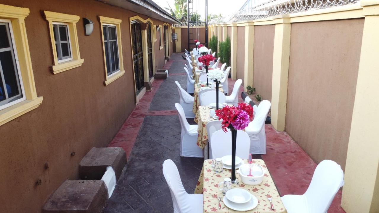 Living Green Apartments Airport Pick Up Benin City Exterior photo