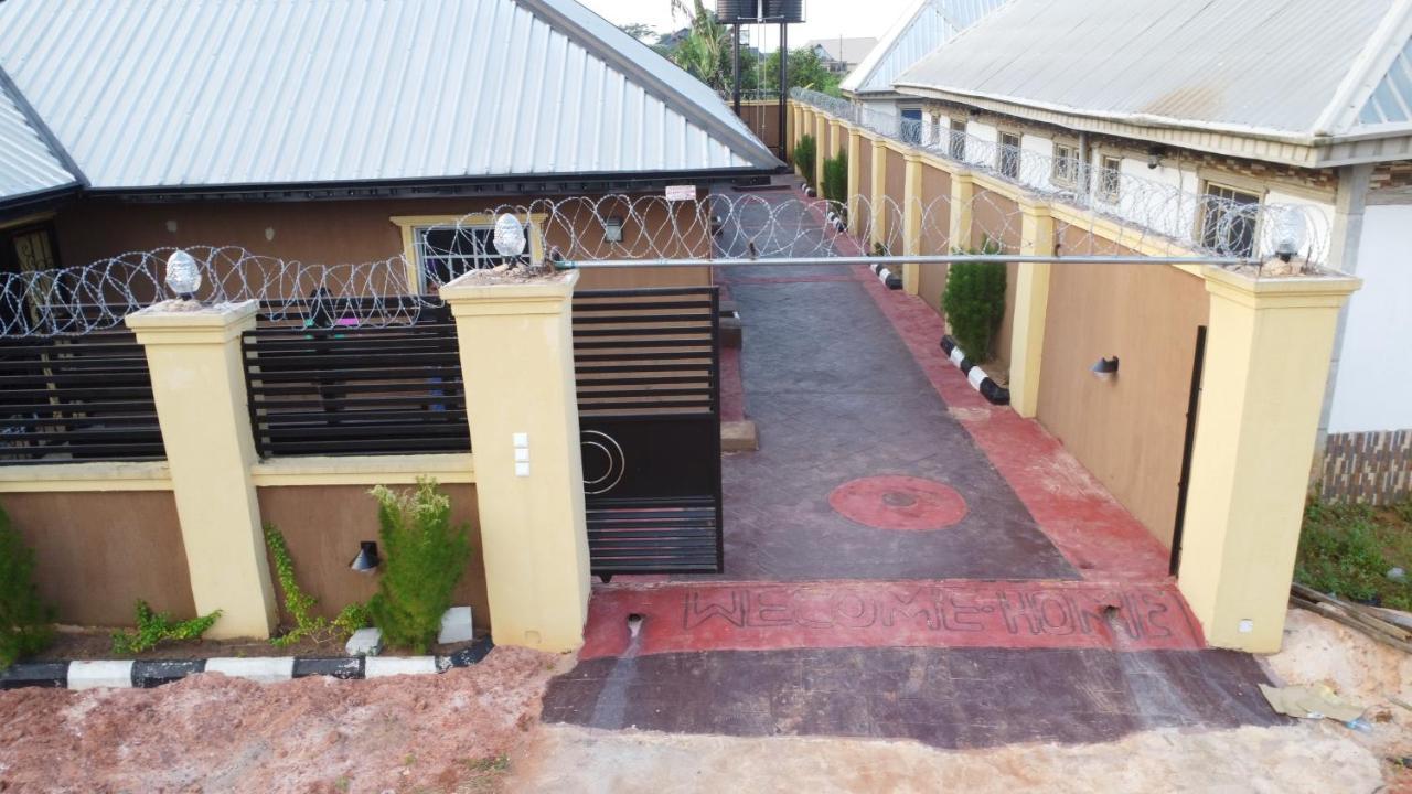 Living Green Apartments Airport Pick Up Benin City Exterior photo