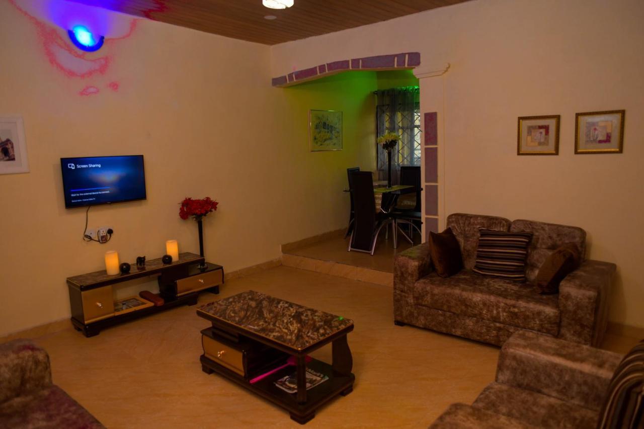 Living Green Apartments Airport Pick Up Benin City Exterior photo