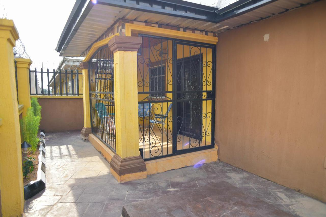 Living Green Apartments Airport Pick Up Benin City Exterior photo