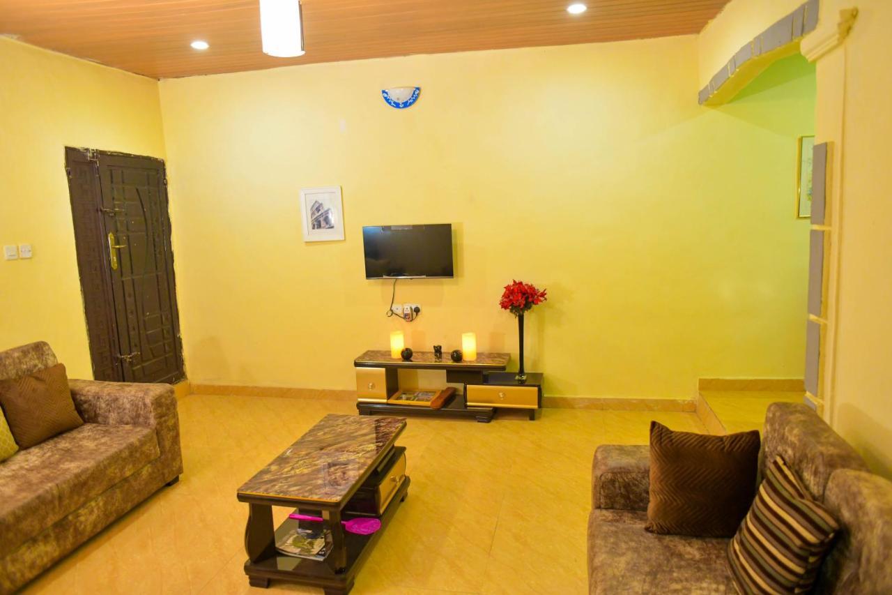 Living Green Apartments Airport Pick Up Benin City Exterior photo